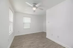 6004 Bois D Arc St, Houston, TX 77087 - Photo 22