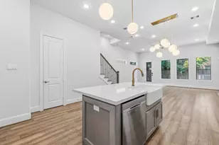4744 Aftonshire Dr, Houston, TX 77027 - Photo 12