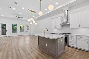4744 Aftonshire Dr, Houston, TX 77027 - Photo 6