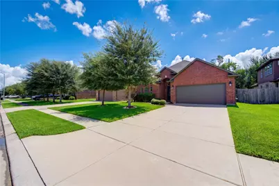 9802 Massanutten Lane, Richmond, TX 77469 - Photo 2