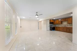 16452 Edgefield Ln, Conroe, TX 77302 - Photo 4