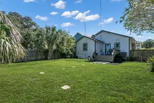 1520 Avenue K, Galveston, TX 77550 - Photo 36