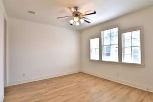 3257 Maxroy St, Houston, TX 77008 - Photo 36