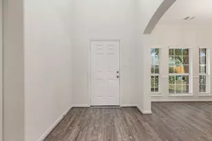 950 Oak Glen Dr, Willis, TX 77378 - Photo 4