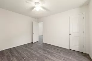 950 Oak Glen Dr, Willis, TX 77378 - Photo 32