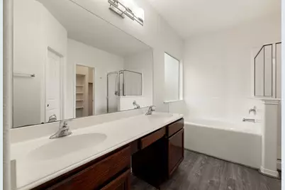 950 Oak Glen Drive, Willis, TX 77378 - Photo 22
