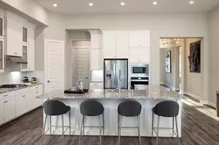 5206 Great Oaks Dr, Pearland, TX 77584 - Photo 2