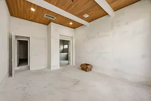 6618 Sivley St, Houston, TX 77055 - Photo 38