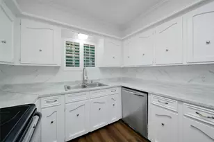 347 Maple Ln, Conroe, TX 77304 - Photo 12