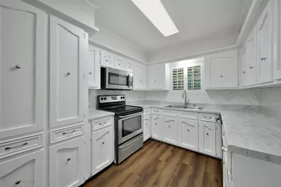 347 Maple Lane, Conroe, TX 77304 - Photo 14