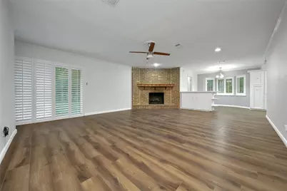 347 Maple Lane, Conroe, TX 77304 - Photo 8