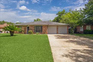 2717 Parrott Ave, Rosenberg, TX 77471 - Photo 1
