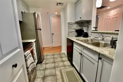 3525 Sage Road #701, Houston, TX 77056 - Photo 10