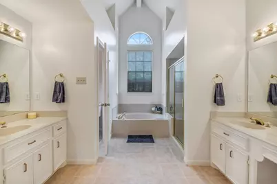 5623 Spring Lodge Drive, Kingwood, TX 77345 - Photo 14