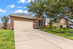 2404 S Venice Dr, Pearland, TX 77581 - Photo 4