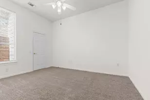 2404 S Venice Dr, Pearland, TX 77581 - Photo 22