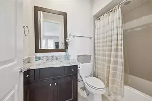 10950 Wrenwood Grn, Houston, TX 77043 - Photo 20