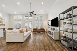 10950 Wrenwood Grn, Houston, TX 77043 - Photo 6