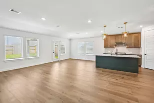 3011 Clapbread Ln, Rosenberg, TX 77471 - Photo 8