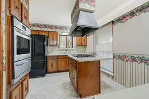 10206 Huntington Wood Dr, Houston, TX 77099 - Photo 10