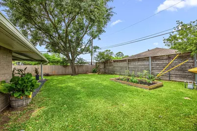 1803 Millwood Drive, Houston, TX 77008 - Photo 30