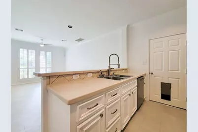 75 Dennis Street, Houston, TX 77006 - Photo 12