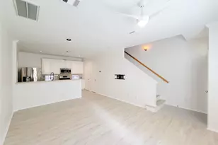 75 Dennis St, Houston, TX 77006 - Photo 8