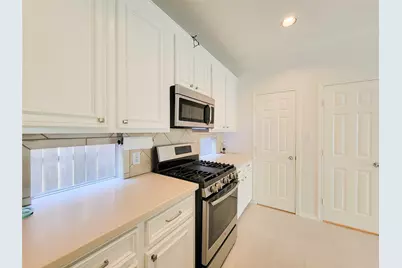 75 Dennis Street, Houston, TX 77006 - Photo 14