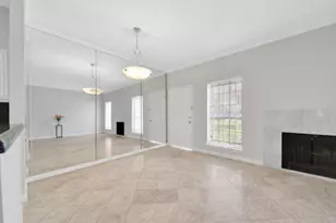 7299 Regency Square Ct, Houston, TX 77036 - Photo 4