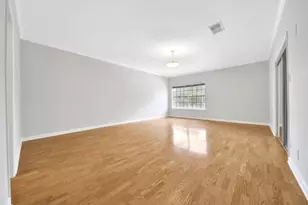 7299 Regency Square Ct, Houston, TX 77036 - Photo 12