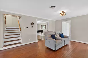 913 Park Ln, Bryan, TX 77802 - Photo 8