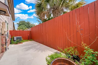 1247 Glenwood Canyon, Houston, TX 77077 - Photo 40