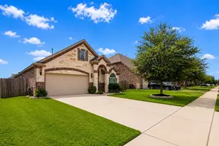 9811 Camellia Gardens Dr, Richmond, TX 77407 - Photo 2