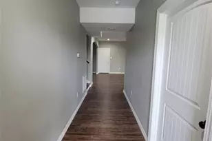 6051 25th St, Groves, TX 77619 - Photo 2
