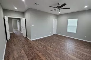 6051 25th St, Groves, TX 77619 - Photo 22