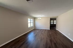 15419 Liberty Falls Ct, Houston, TX 77049 - Photo 2