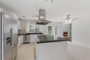 59 Fire Flicker Pl, The Woodlands, TX 77381 - Photo 6