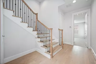 10919 Grove Tree Lane, Houston, TX 77043 - Photo 6