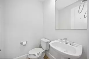 10919 Grove Tree Ln, Houston, TX 77043 - Photo 10