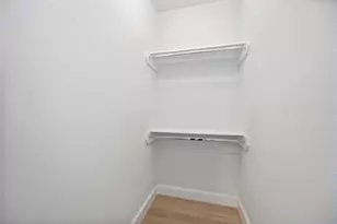 10919 Grove Tree Ln, Houston, TX 77043 - Photo 40