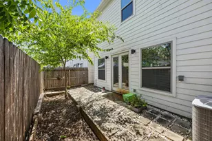 1925 Gano St, Houston, TX 77009 - Photo 18