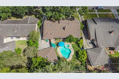 5847 Paisley Street, Houston, TX 77096 - Photo 32