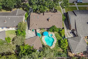 5847 Paisley St, Houston, TX 77096 - Photo 32