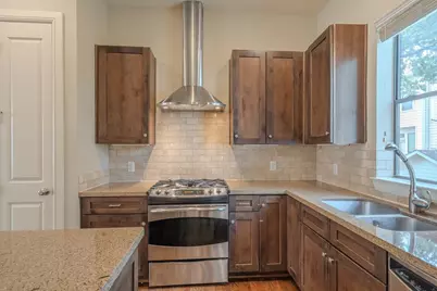 5213 Eigel Street #B, Houston, TX 77007 - Photo 10