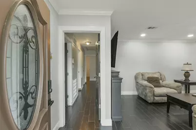 6806 Glen Rock Drive, Houston, TX 77087 - Photo 2