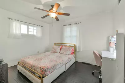 6806 Glen Rock Drive, Houston, TX 77087 - Photo 22