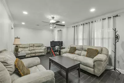 6806 Glen Rock Drive, Houston, TX 77087 - Photo 4