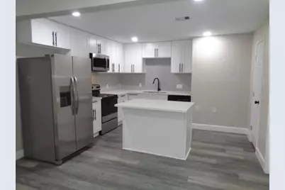 917 Temple Drive, Hitchcock, TX 77563 - Photo 4