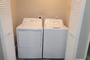 917 Temple Dr, Hitchcock, TX 77563 - Photo 14