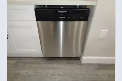 917 Temple Drive, Hitchcock, TX 77563 - Photo 10